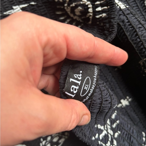 Dressed in LALA Black and White Celestial Maxi Dress - Picture 3 of 3